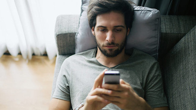 Τι κάνω αν δεν απαντάει στα μηνύματα μου;